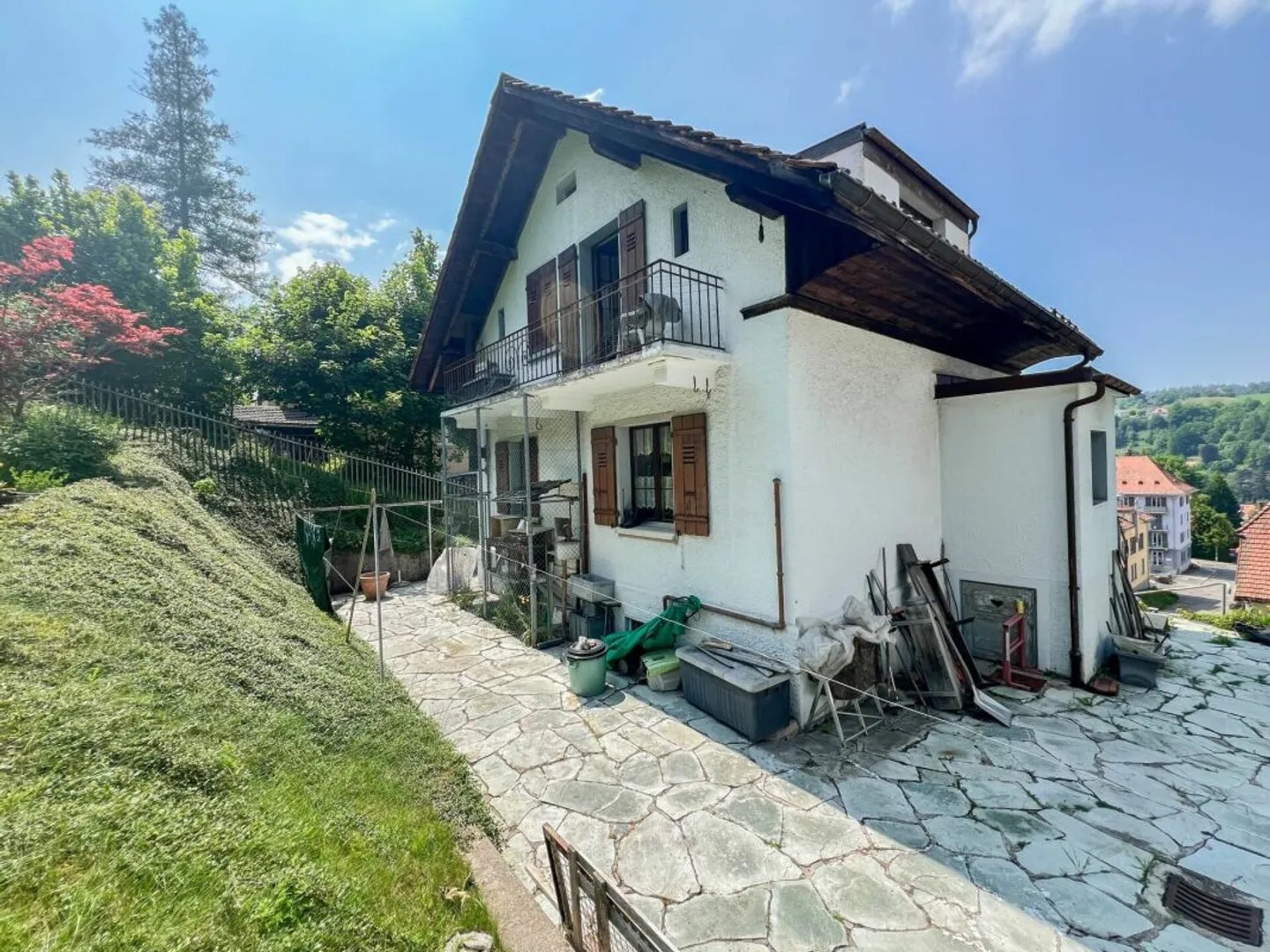 Affascinante villa indipendente da ristrutturare - Foto 3 di 13