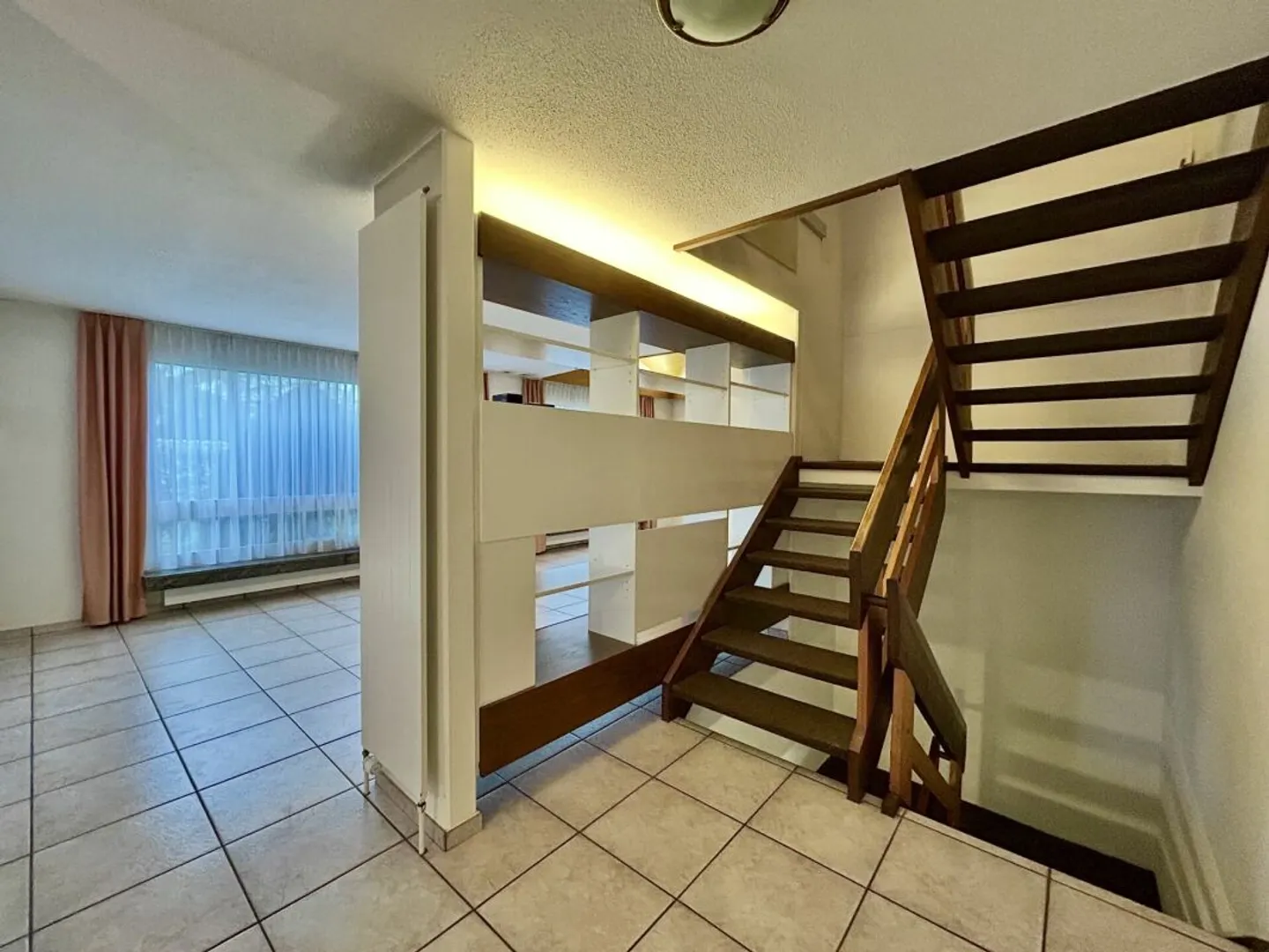 6.5-room single-family house with plenty of space for new ideas! - Photo 3 of 13