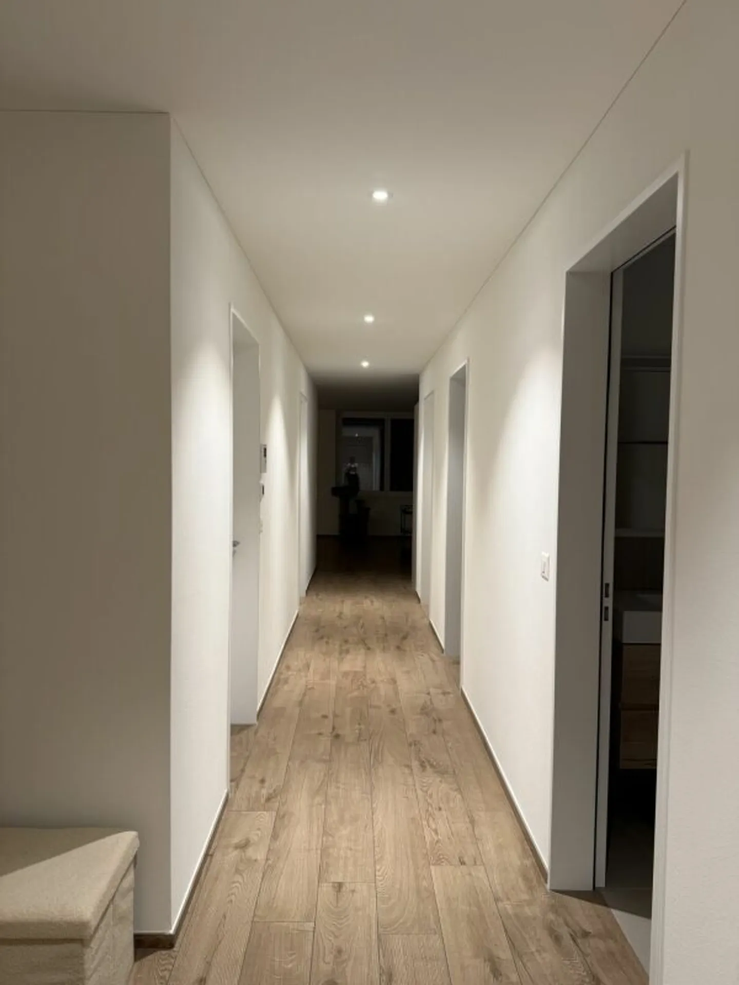 Appartement moderne de 4,5 pièces avec balcon et équipements de qualité - Recherche d'un nouveau locataire - Photo 1 sur 7