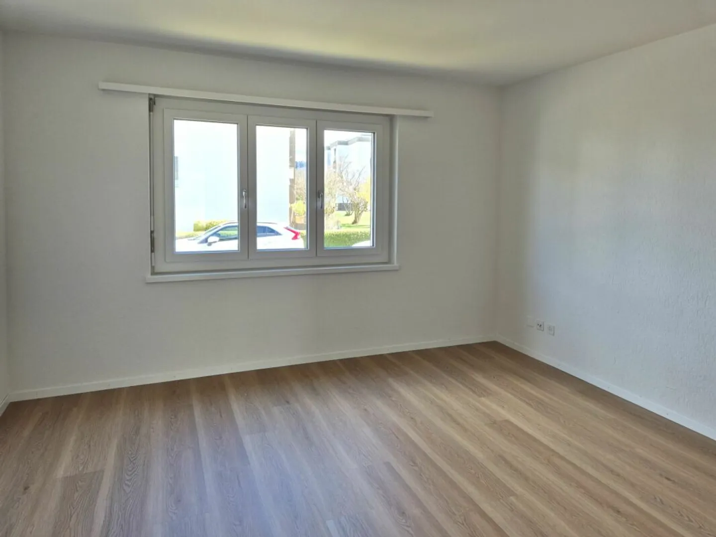 Spacious and bright 4.5 room apartment with heated winter garden - First occupancy after loving overall renovation - Photo 7 of 11