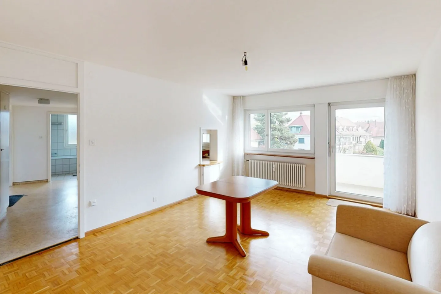 Appartamento di 3.0 locali con 2 balconi vicino a Neuweilerplatz - Foto 1 di 12