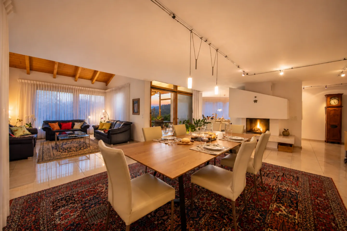 Stilvolle Villa mit Aussicht - Foto 9 von 13