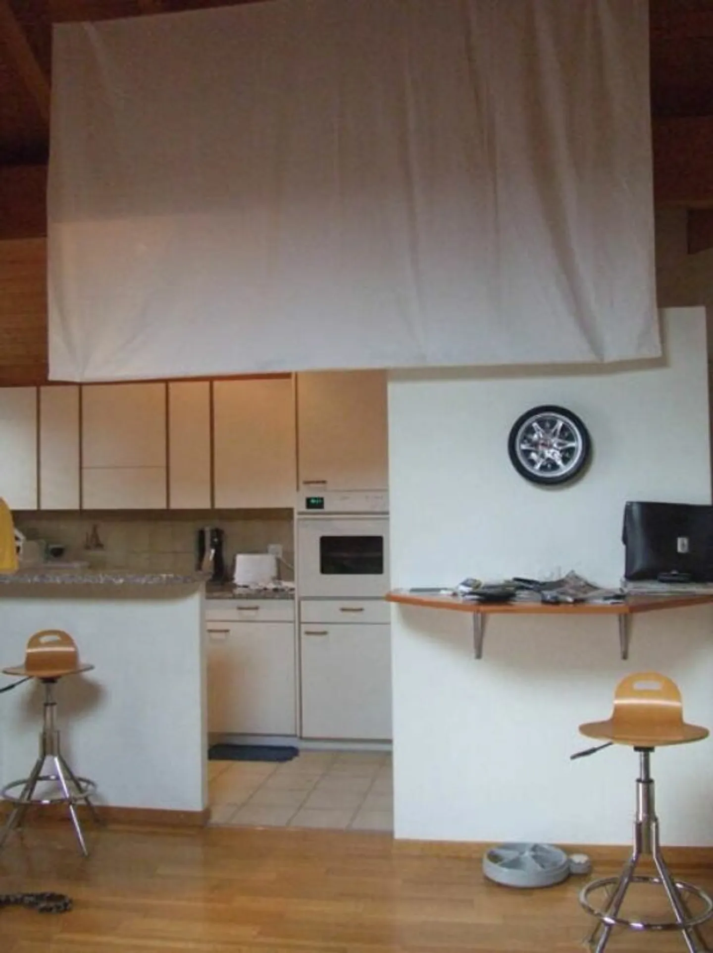Heimelige Dachwohnung an zentraler Lage - Photo 2 sur 8