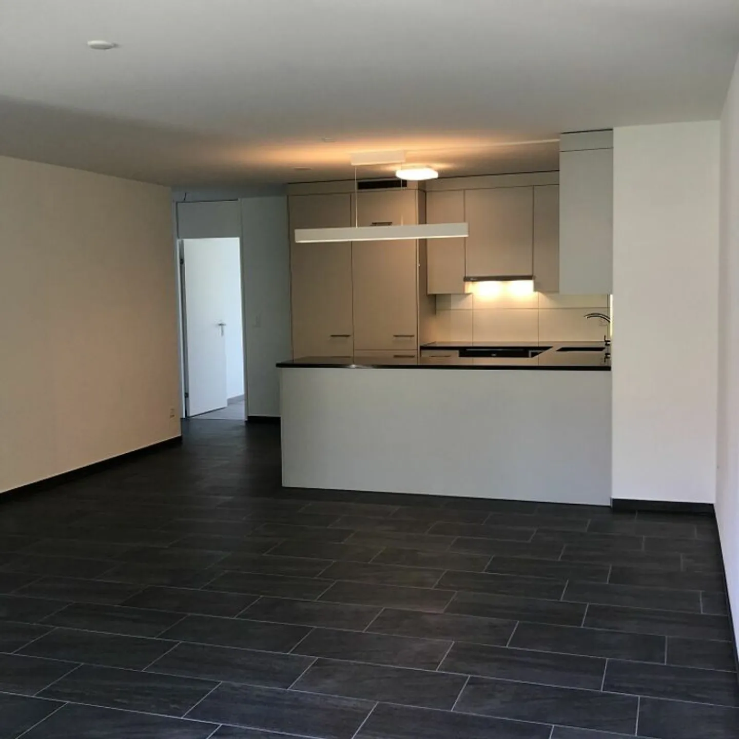 Appartamento di 3 stanze al 1° piano - Foto 2 di 4