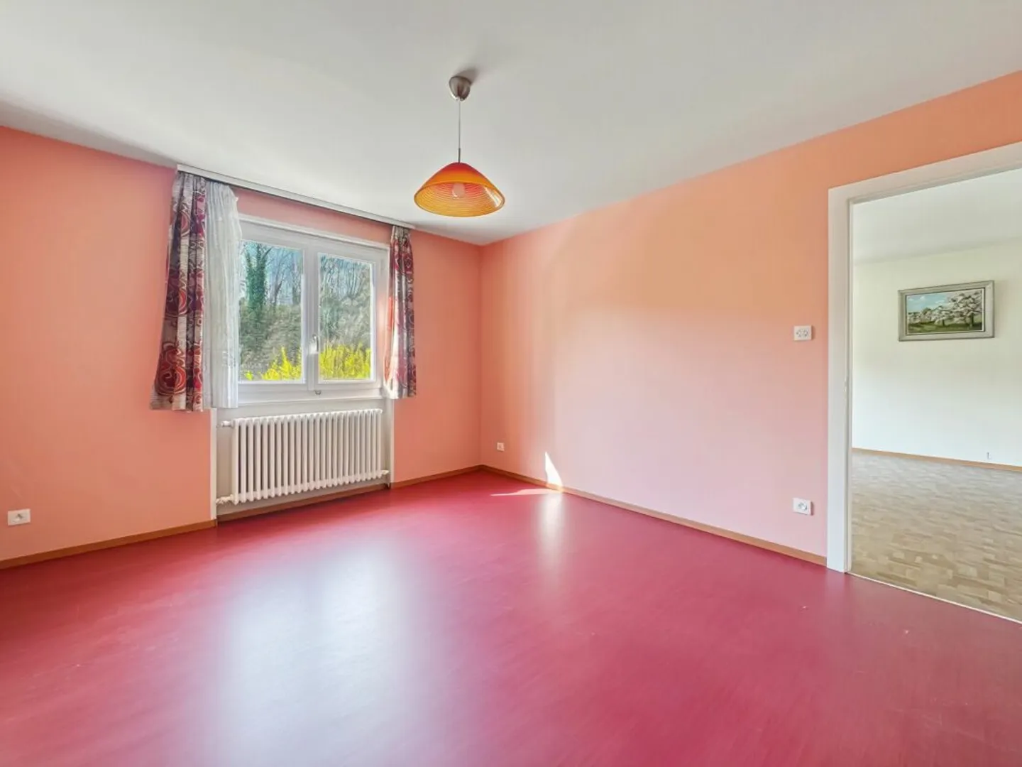 Villa Charmante avec Potentiel d'Agrandissement - Photo 8 sur 13