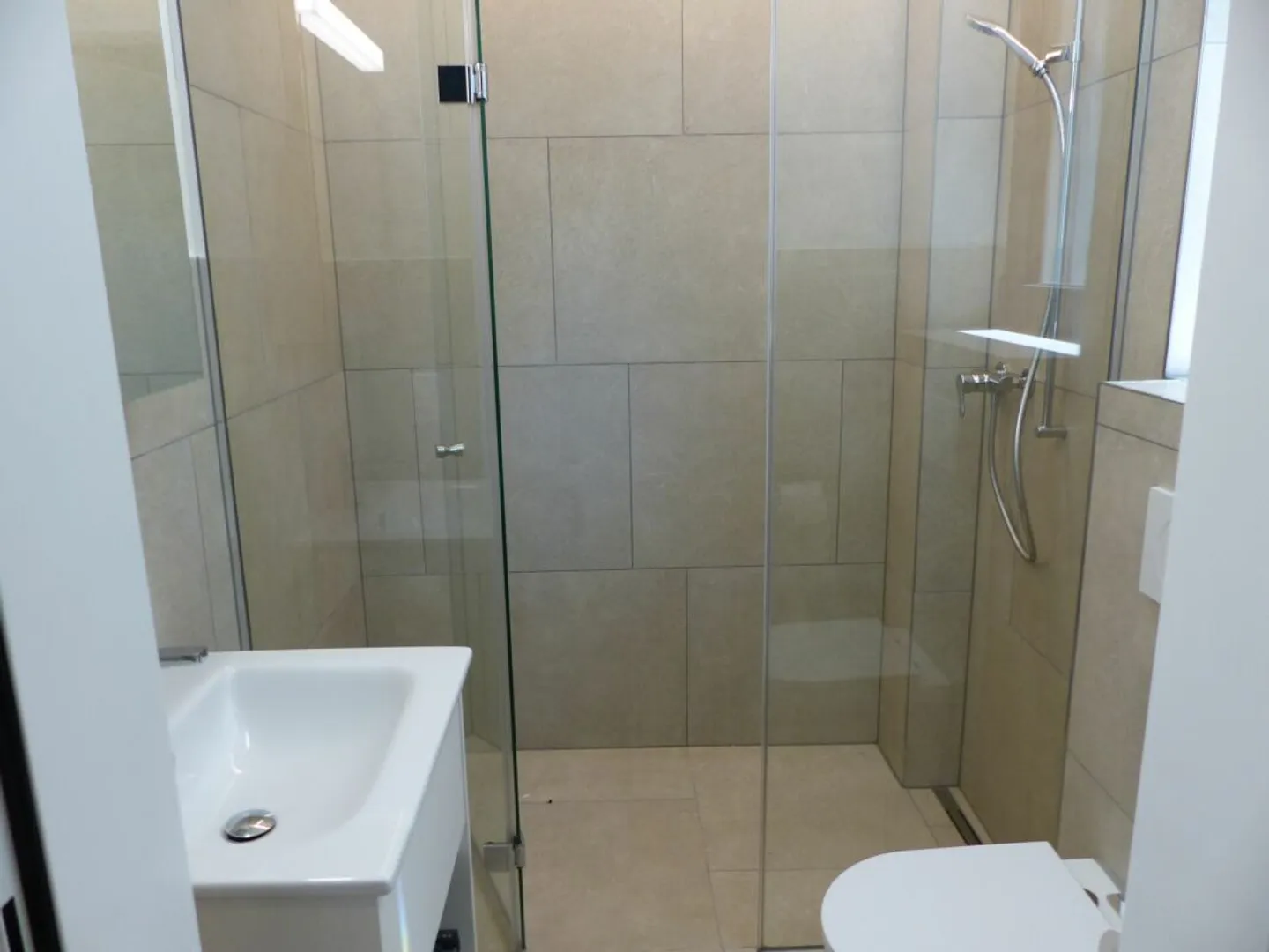 ATTRACTIVE 4.5 ROOM SEMI-DETACHED HOUSE FOR RENT / NEW CONSTRUCTION - Photo 8 of 12