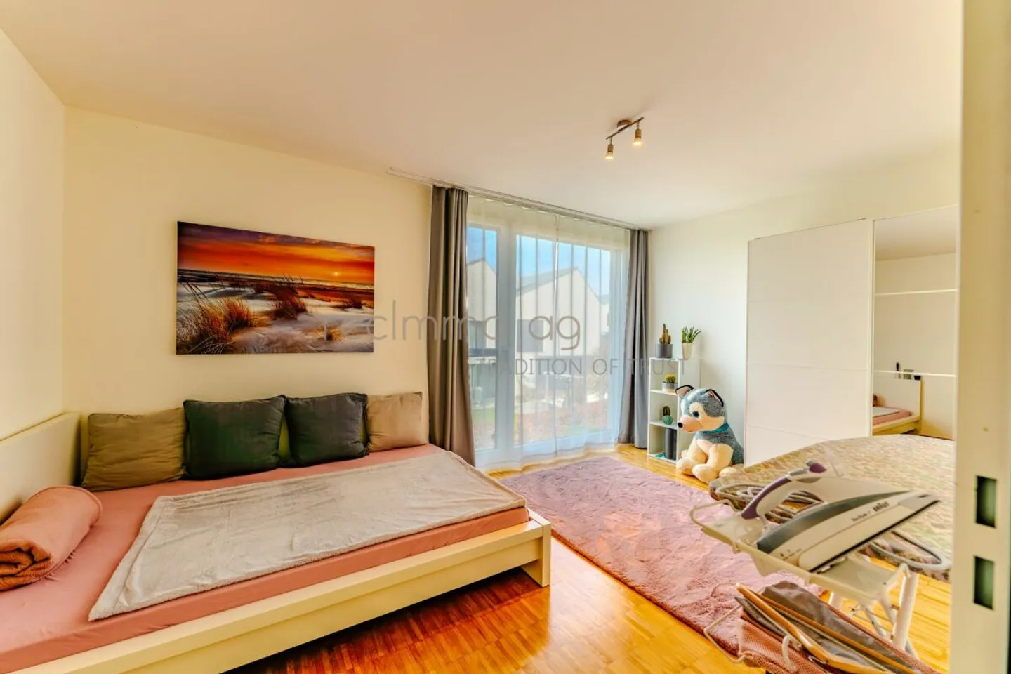 Maison de ville moderne avec jardin - Photo 9 sur 13