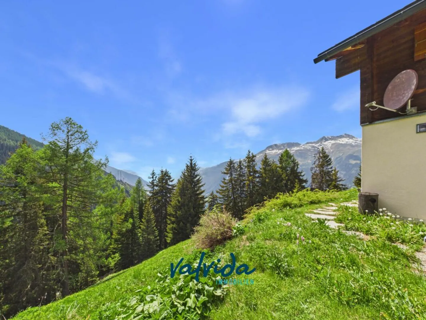 Charming Mountain Cabin in a Dream Location at Chäserstatt (Municipality of Ernen) - Photo 9 of 9