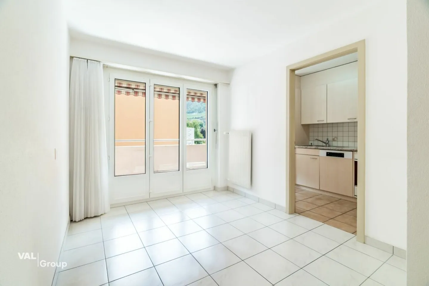 Central 3.5-room apartment with balcony in Visp - Photo 7 of 13