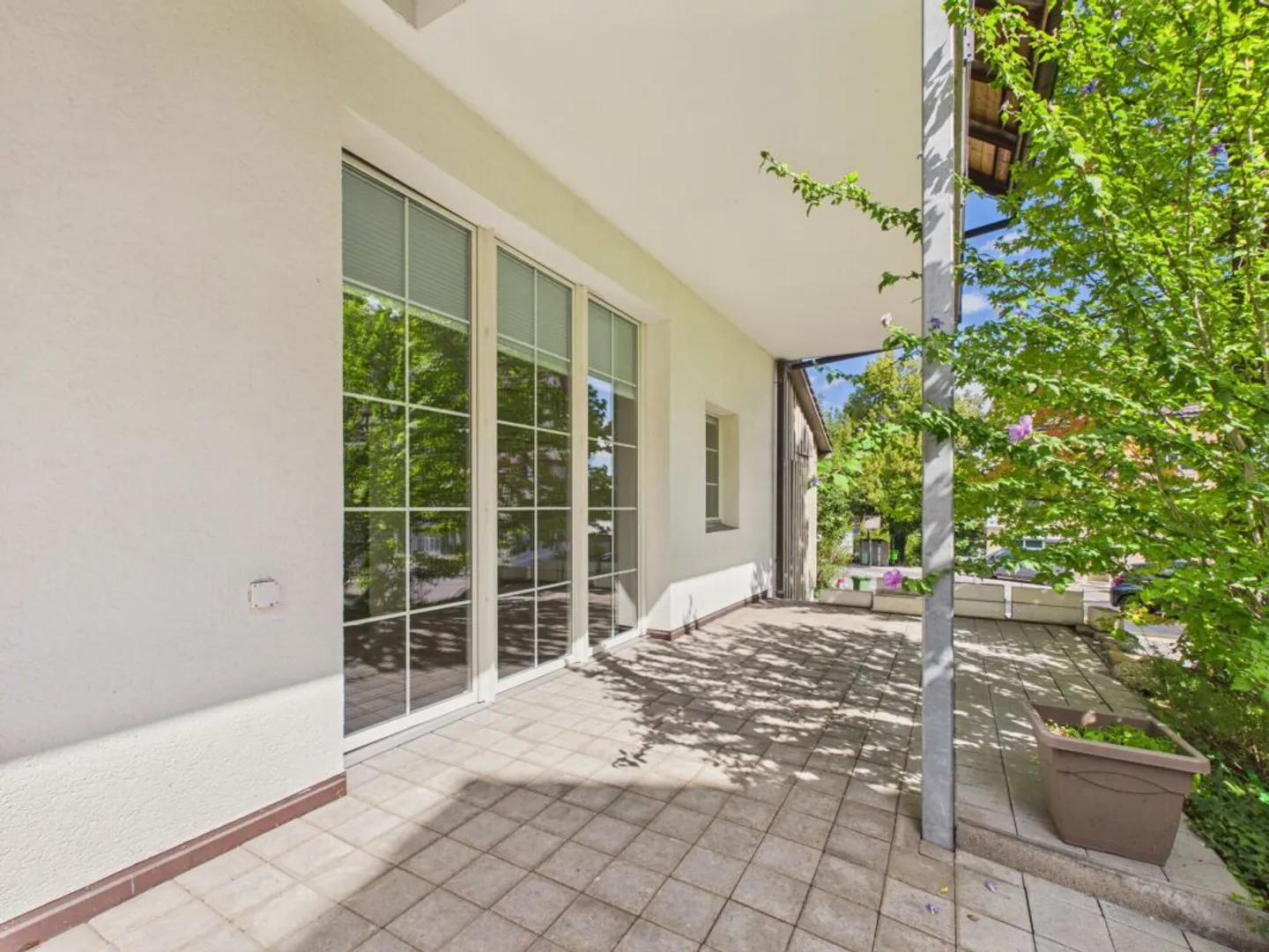 Vaste logement avec caractère de loft et terrasse à Thalwil - Photo 1 sur 13