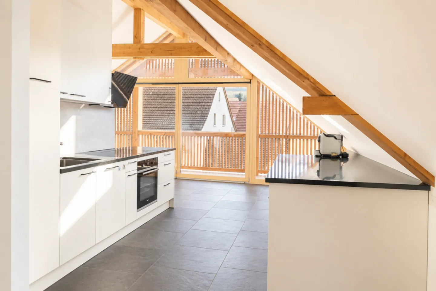Renovated Multi-Family Home - Photo 4 of 13
