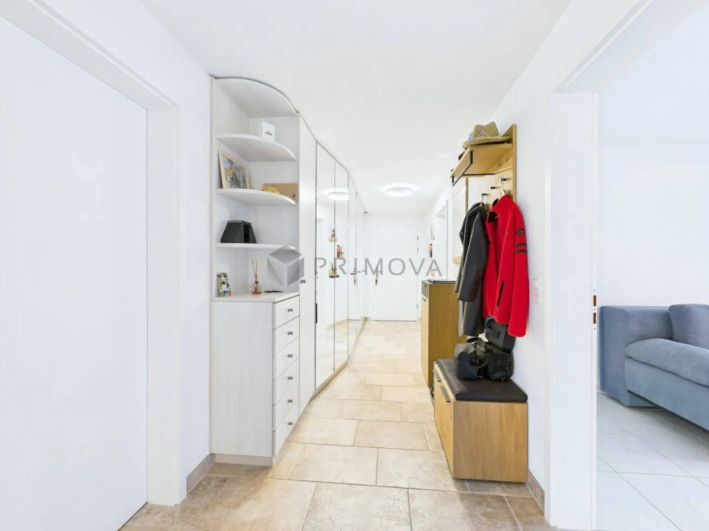 Genung from the fog? Sunny 5.5 room apartment with panoramic view over the Sihlsee. - Photo 12 of 13