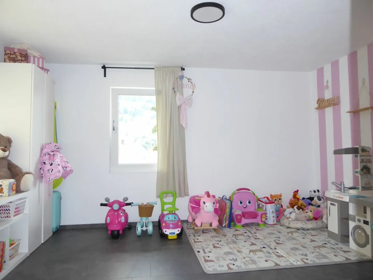 4 1/2-Room Apartment in a Quiet Location - Photo 8 of 13