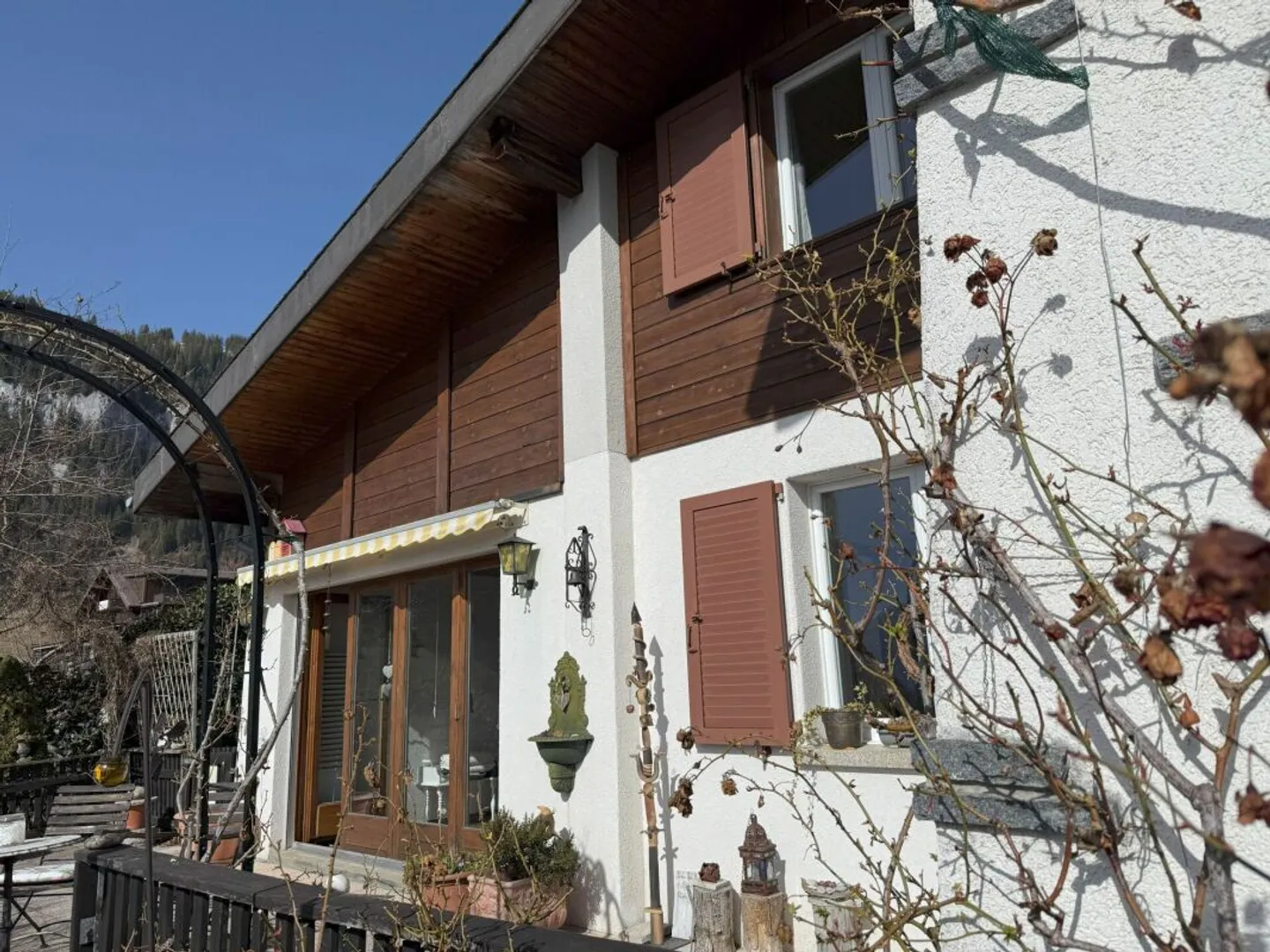 Charming Family Home with Lake View - Photo 2 of 13