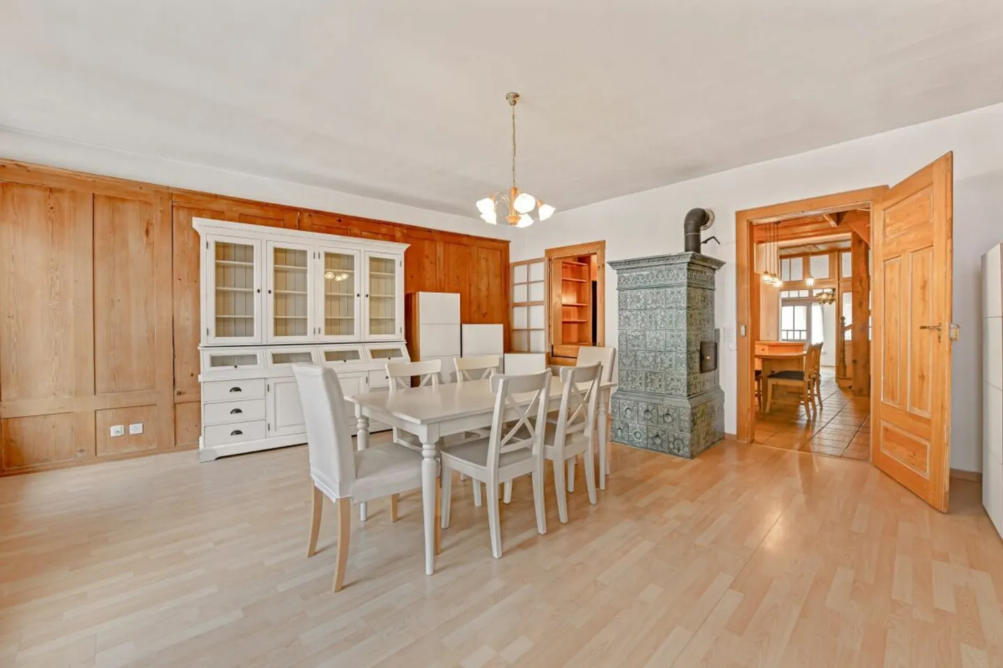 Historical dream home over four floors in the heart of the old town of Stein am Rhein - Photo 3 of 13