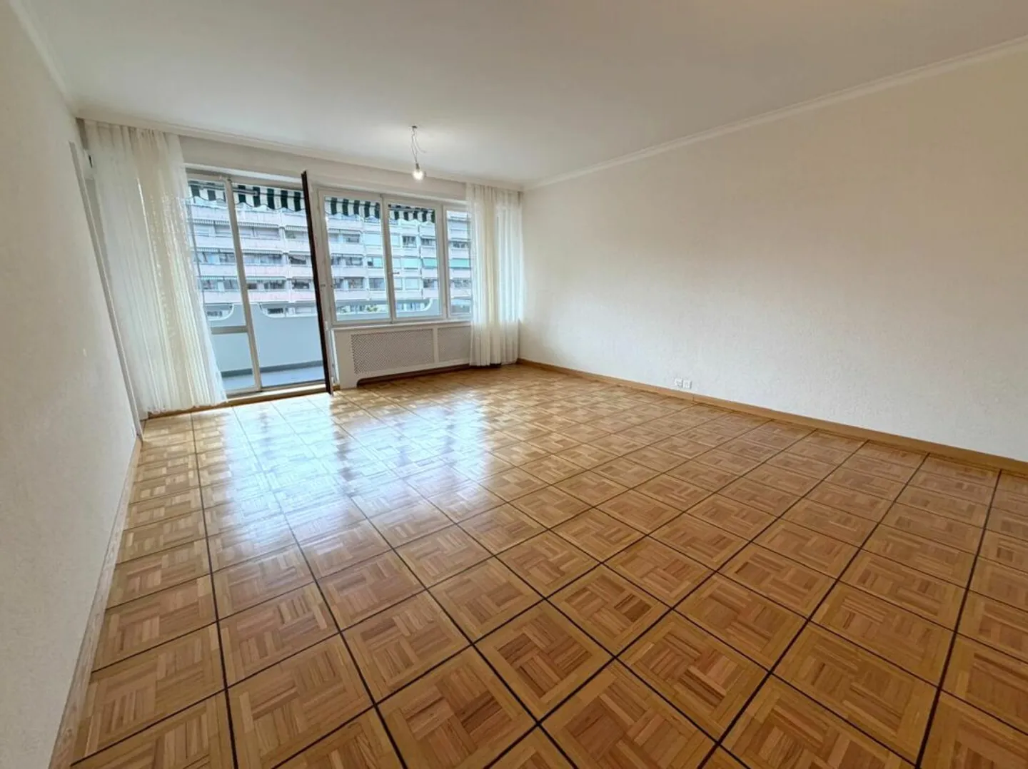 Bel Appartement à Champel - Photo 4 sur 13