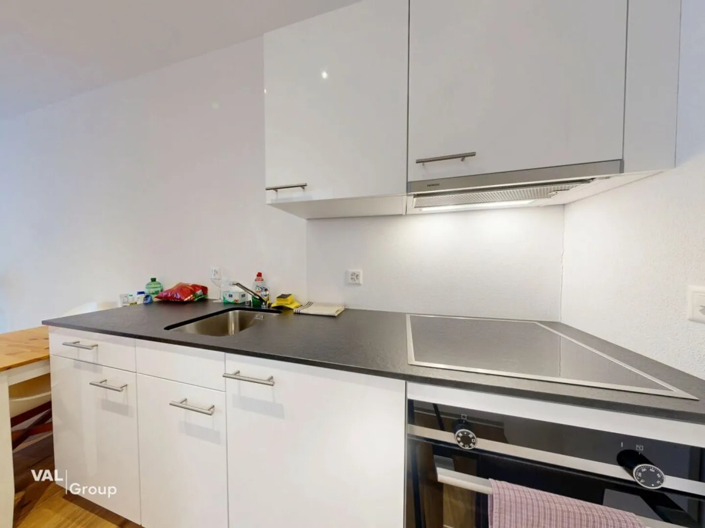 Expérience de vie moderne à Visp - Studio fraîchement rénové et meublé - Photo 6 sur 8