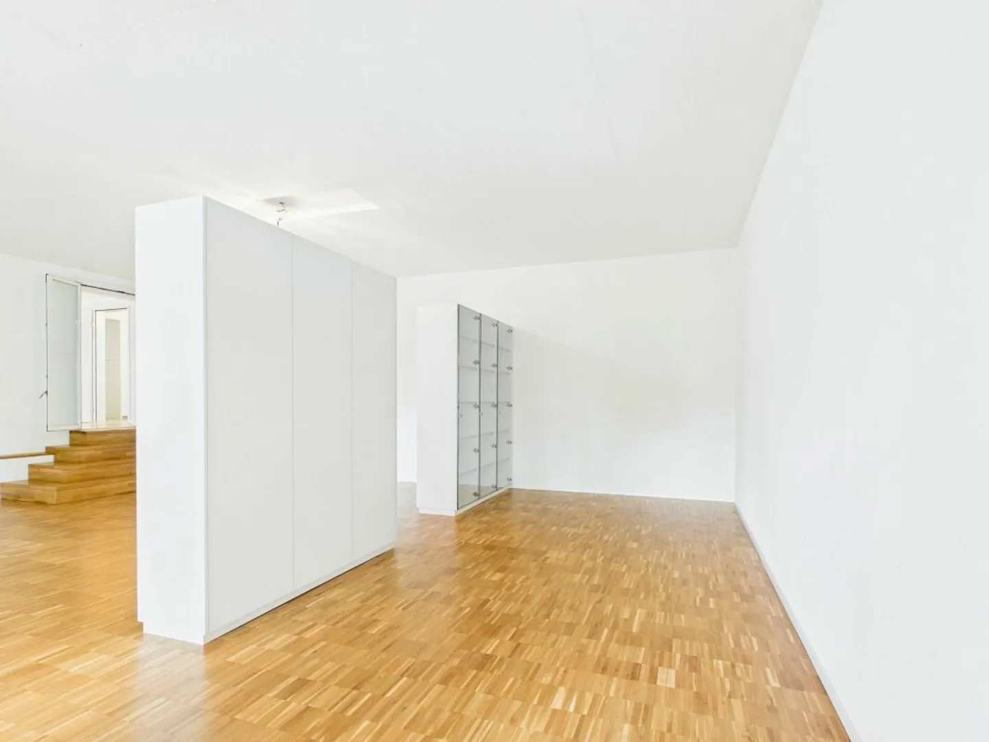 Vaste logement avec caractère de loft et terrasse à Thalwil - Photo 9 sur 13