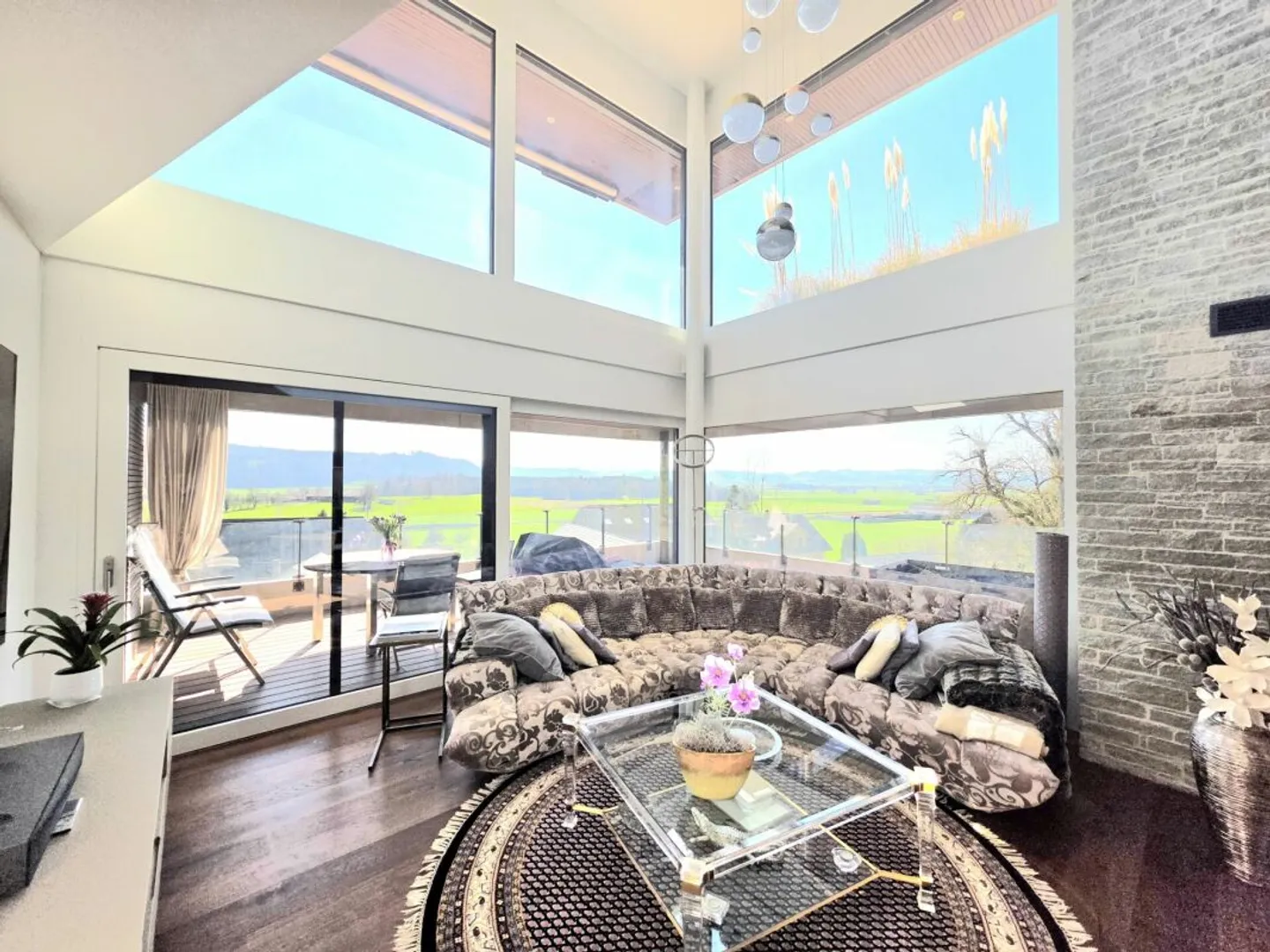 Maisonette-Attique exclusive avec de grandes terrasses et une vue fantastique - Photo 1 sur 11