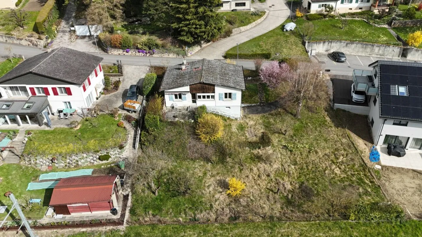 935 m2 PLOT WITH BUILDING POTENTIAL, CUS 0.5 - Photo 3 of 13