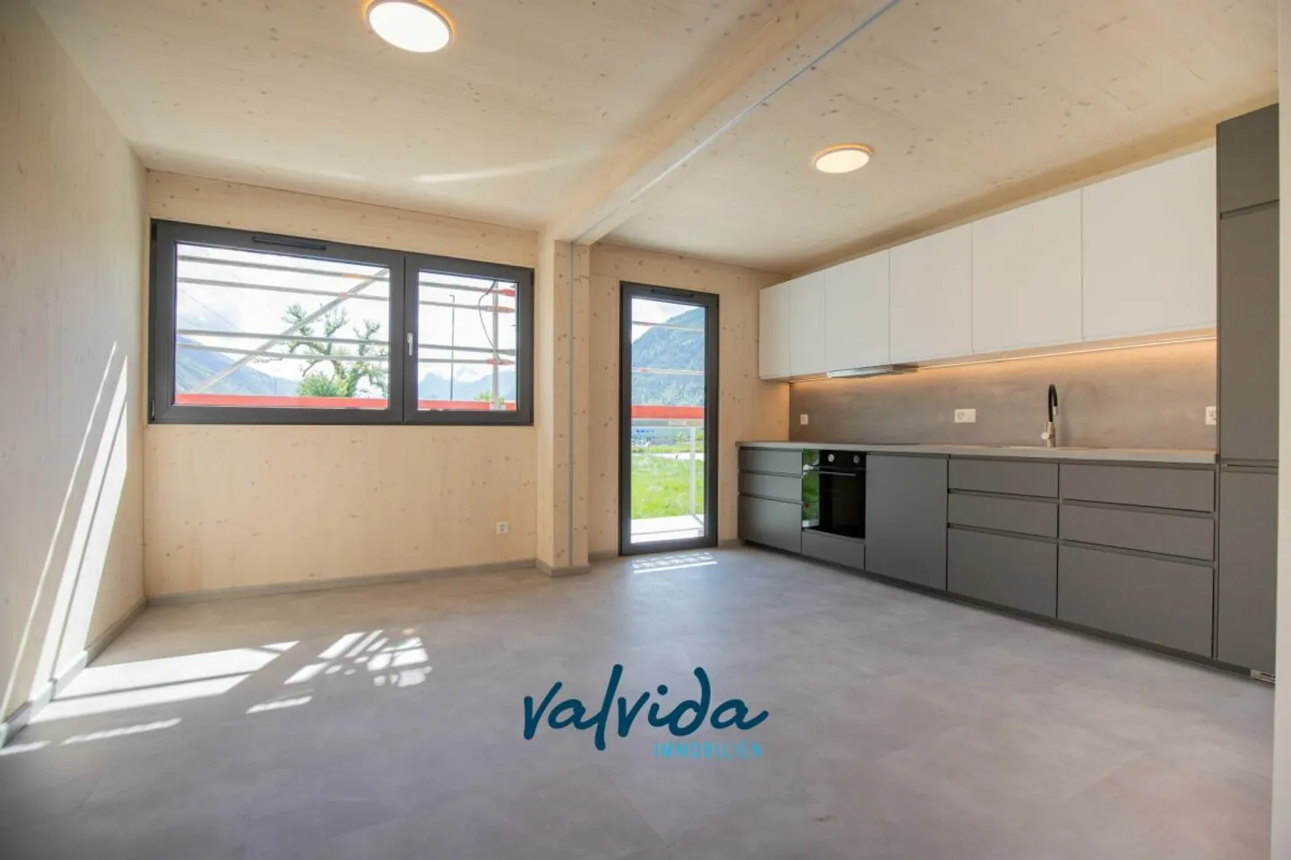 Moderne 1.5-Zimmerwohnung in Gampel zu vermieten - Foto 2 di 8