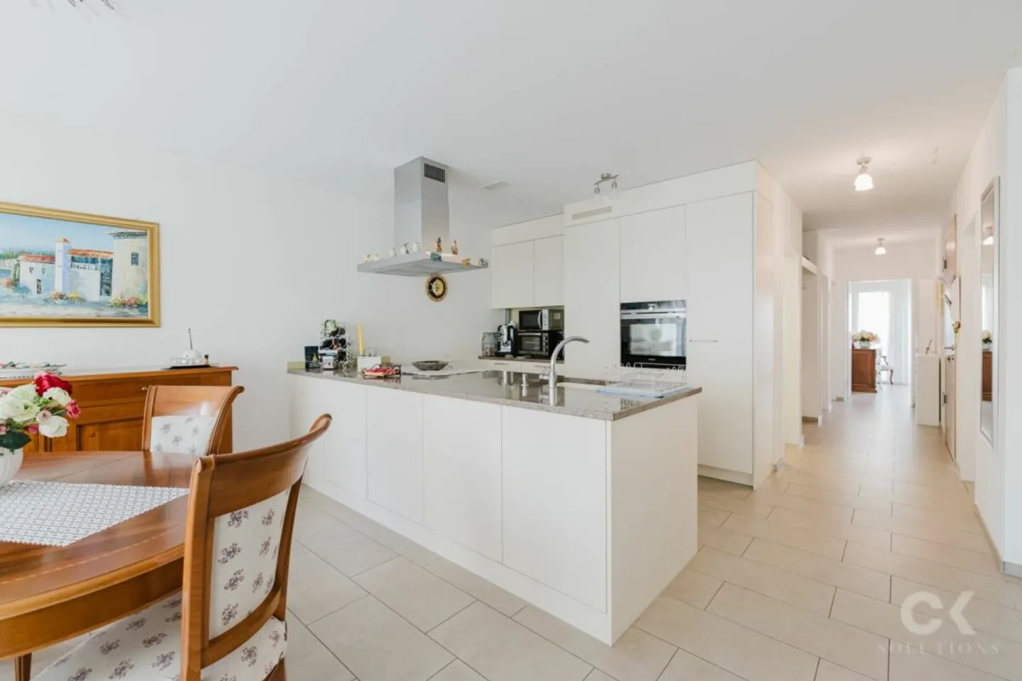 Moderno appartamento Minergie con idillio di giardino in posizione centrale - Foto 5 di 13