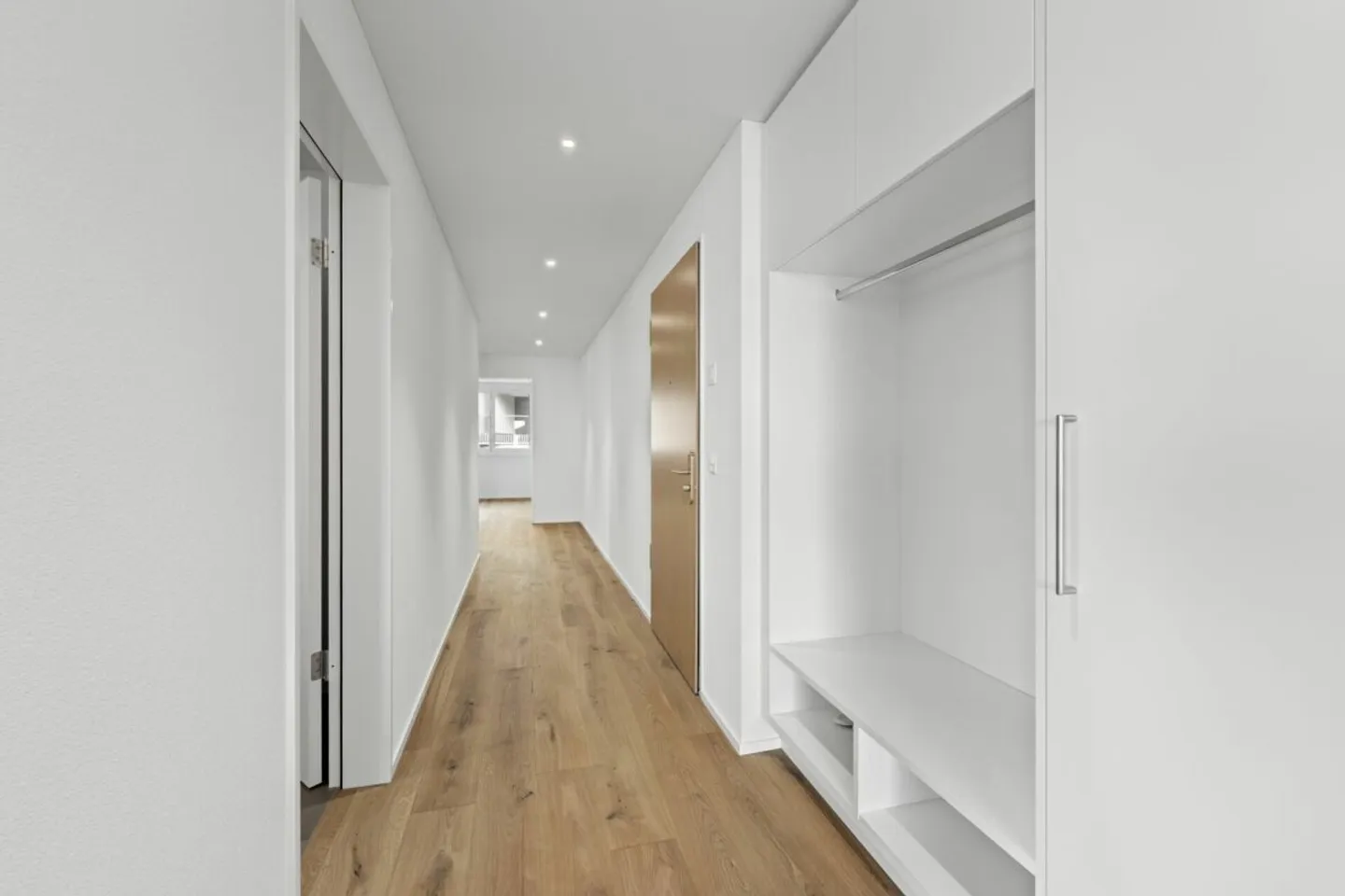 New building with spacious terrace - Photo 13 of 13