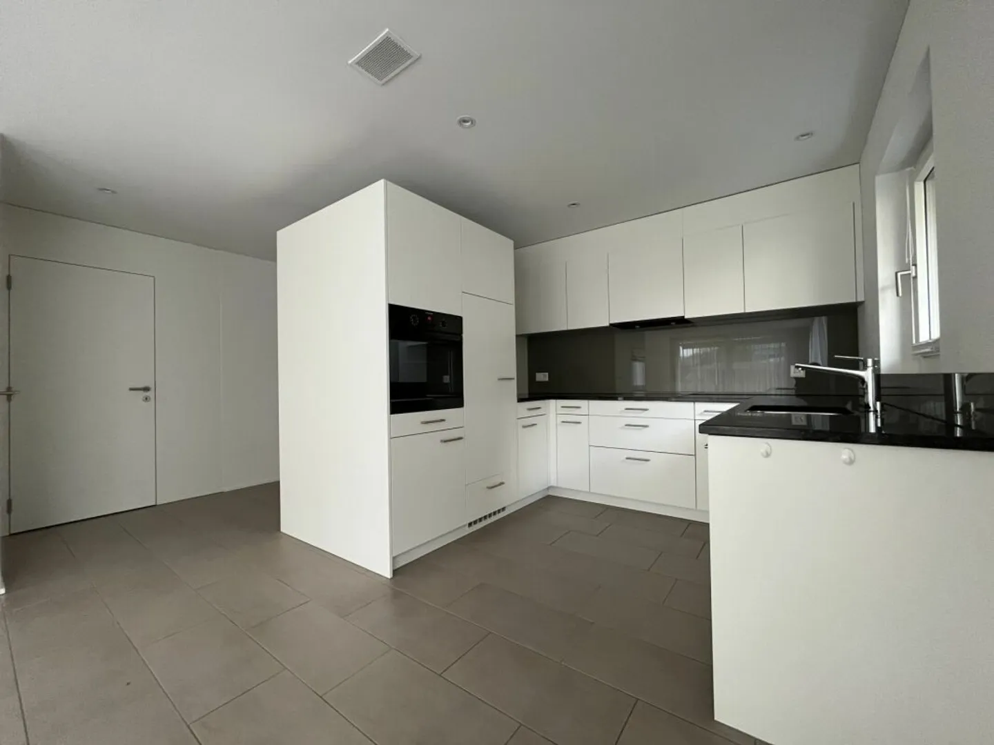 Appartamento moderno 2.5 locali - Foto 1 di 5
