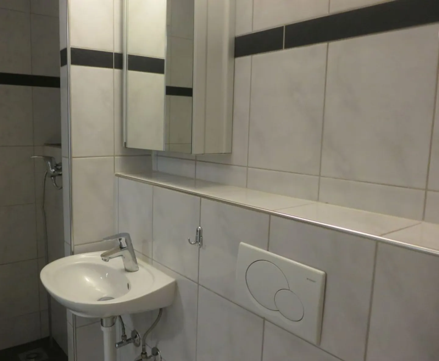 Affordable 1-room apartment in an ideal location - Photo 4 of 4