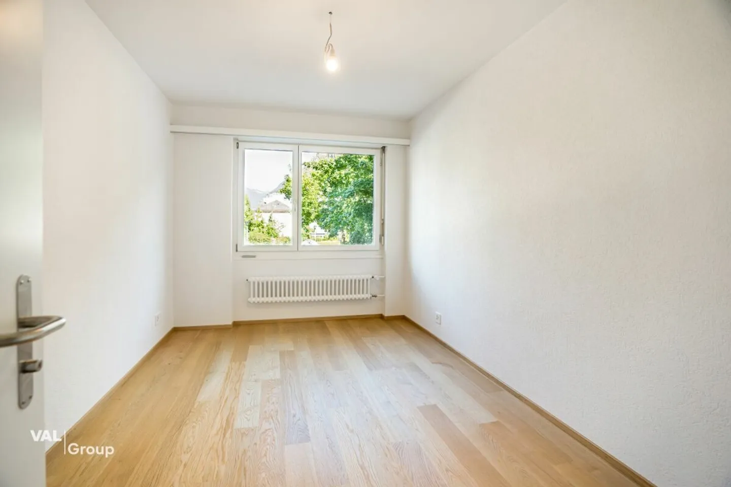 Vivere moderno con standard di finitura di alta qualità nel cuore di Visp - Foto 3 di 13