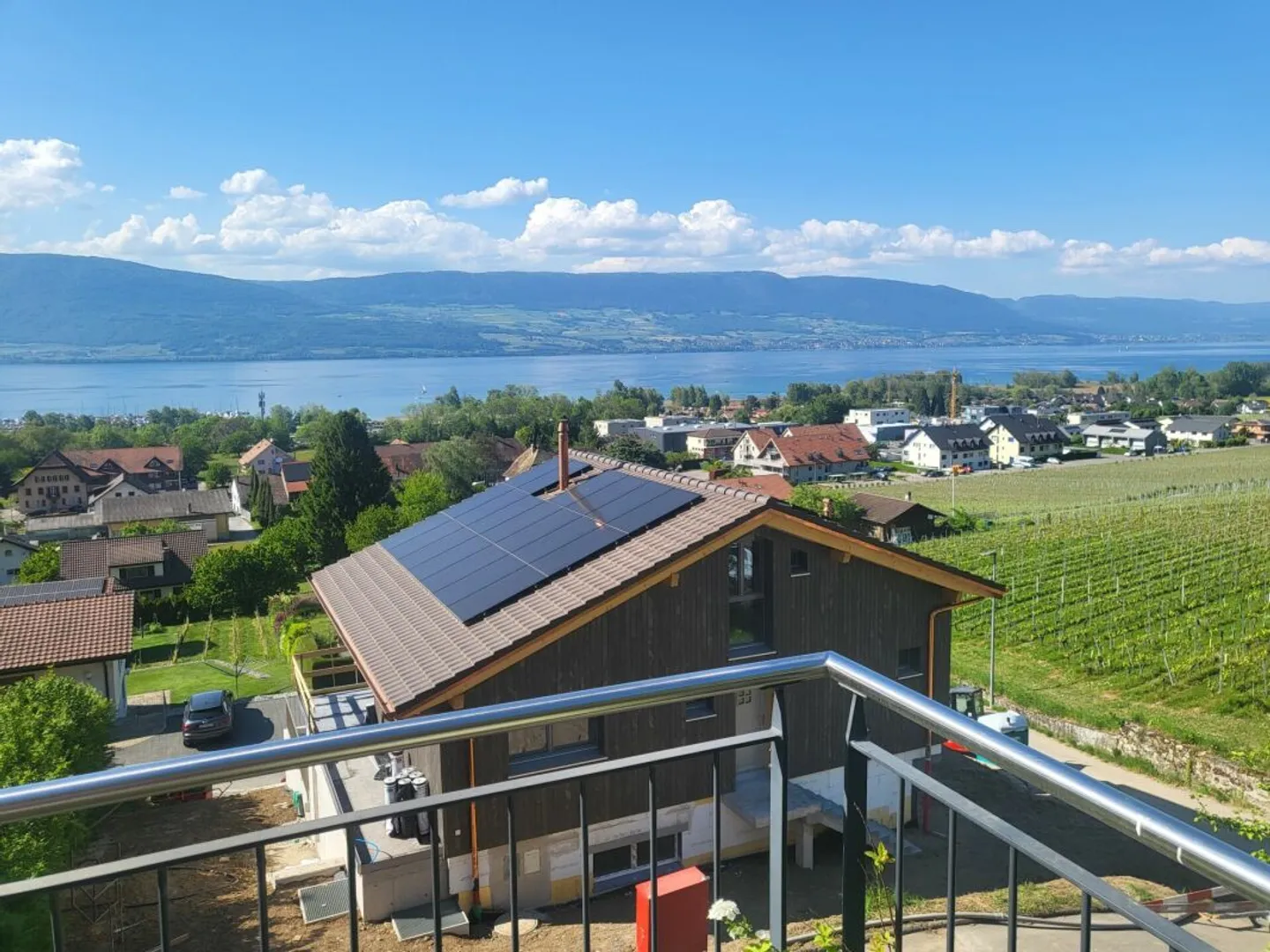 High-end villa - Photo 9 of 13