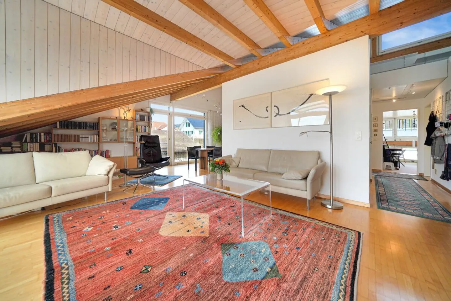 Bright 4.5 Room Attique in Ostermundigen - Photo 2 of 13