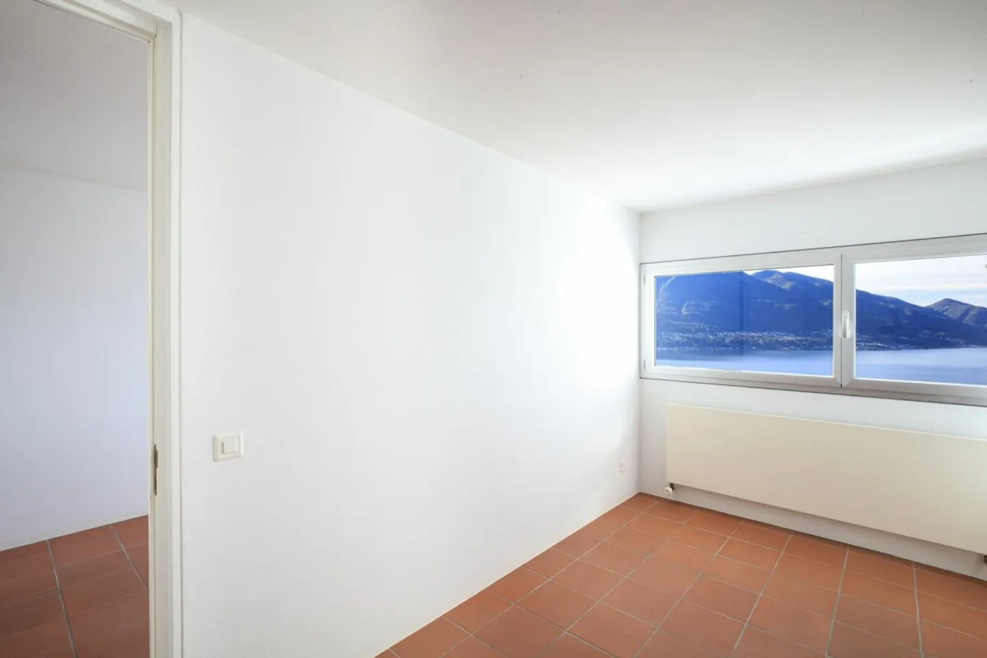 GORDOLA /GORDEMO - Herrlicher Seeblick in unmittelbarer Nähe des Zentrums - Foto 8 di 13