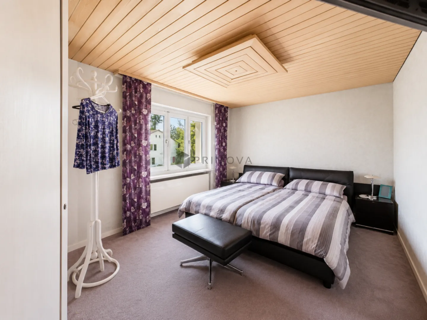 Charming home with space for hobbies and business - Photo 8 of 12