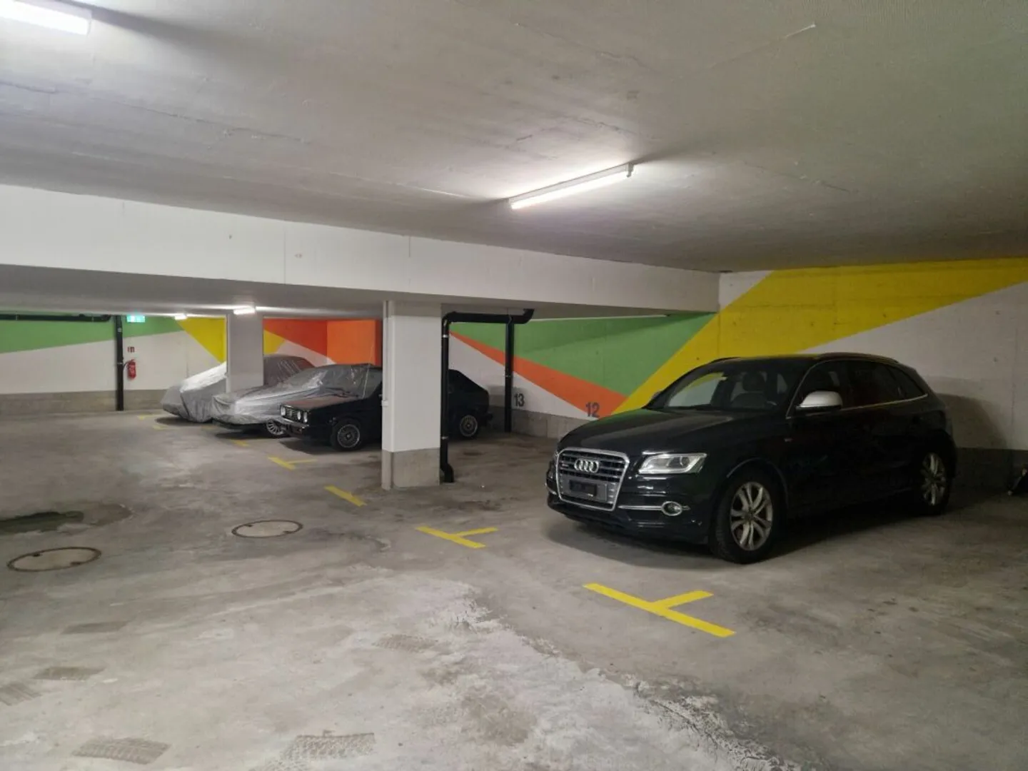 Tiefgaragenplatz/Einstellplatz - Foto 1 von 2