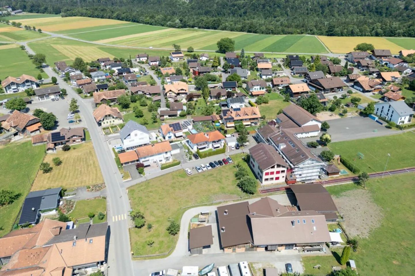 Doppeleinfamilienhaus in Reutigen - Foto 3 von 12