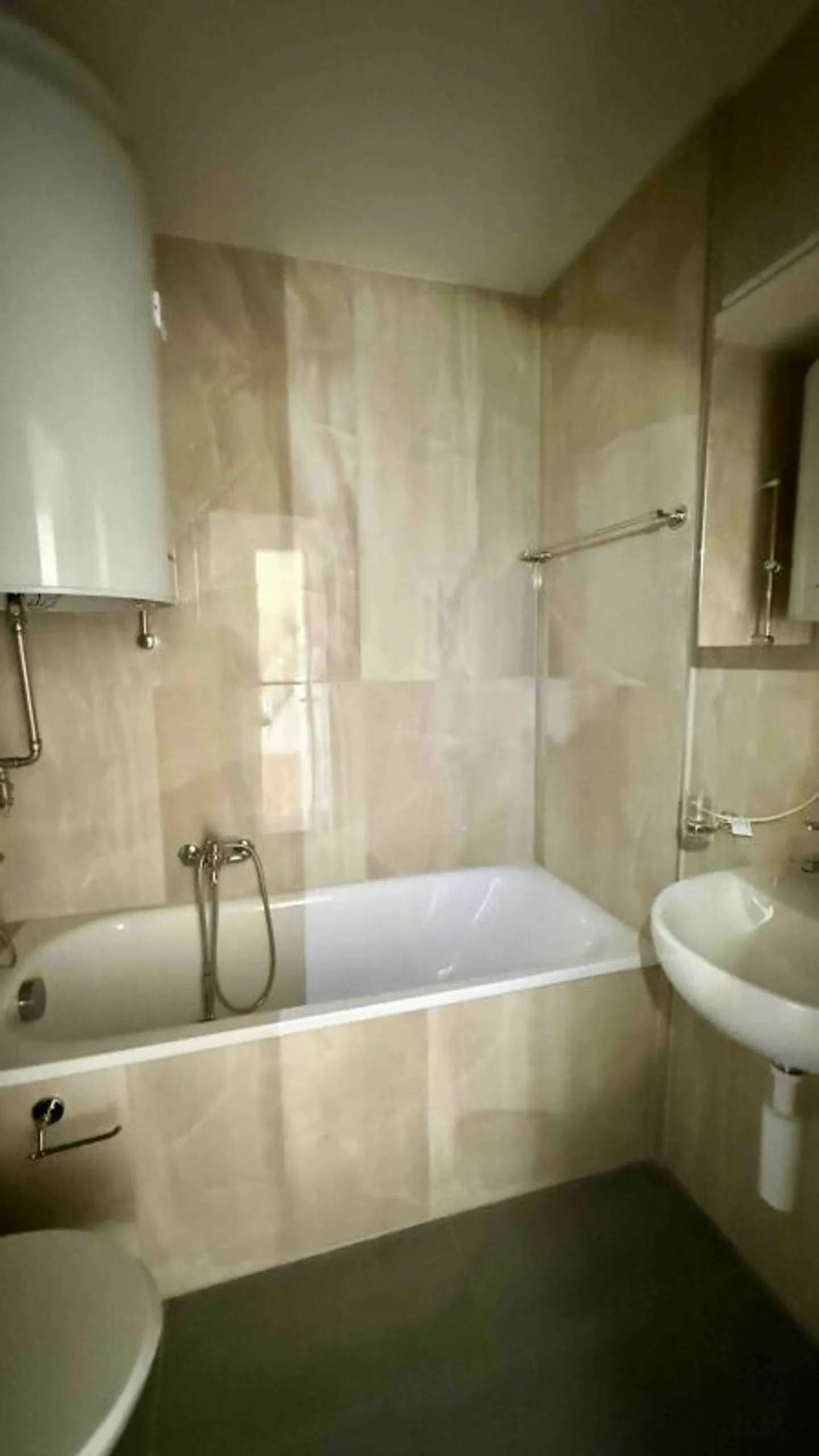 Renovierte Wohnung in ruhiger Lage - Foto 7 von 8