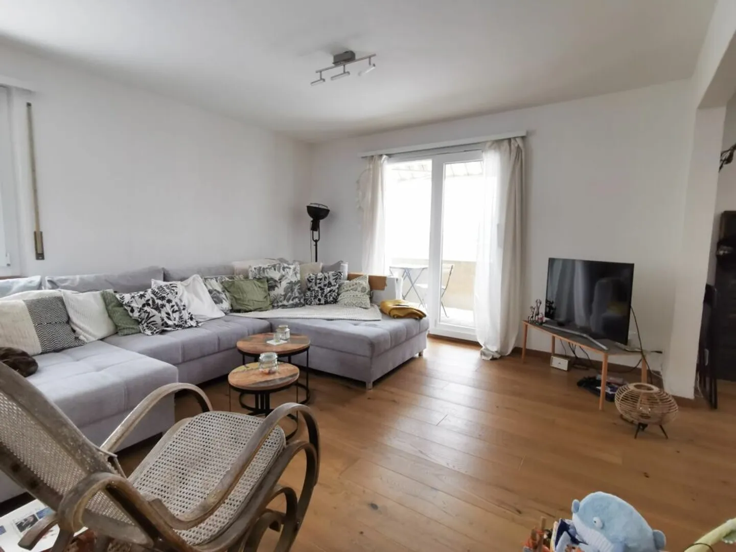 Stunning 4.5-room apartment in a quiet environment - Photo 3 of 13