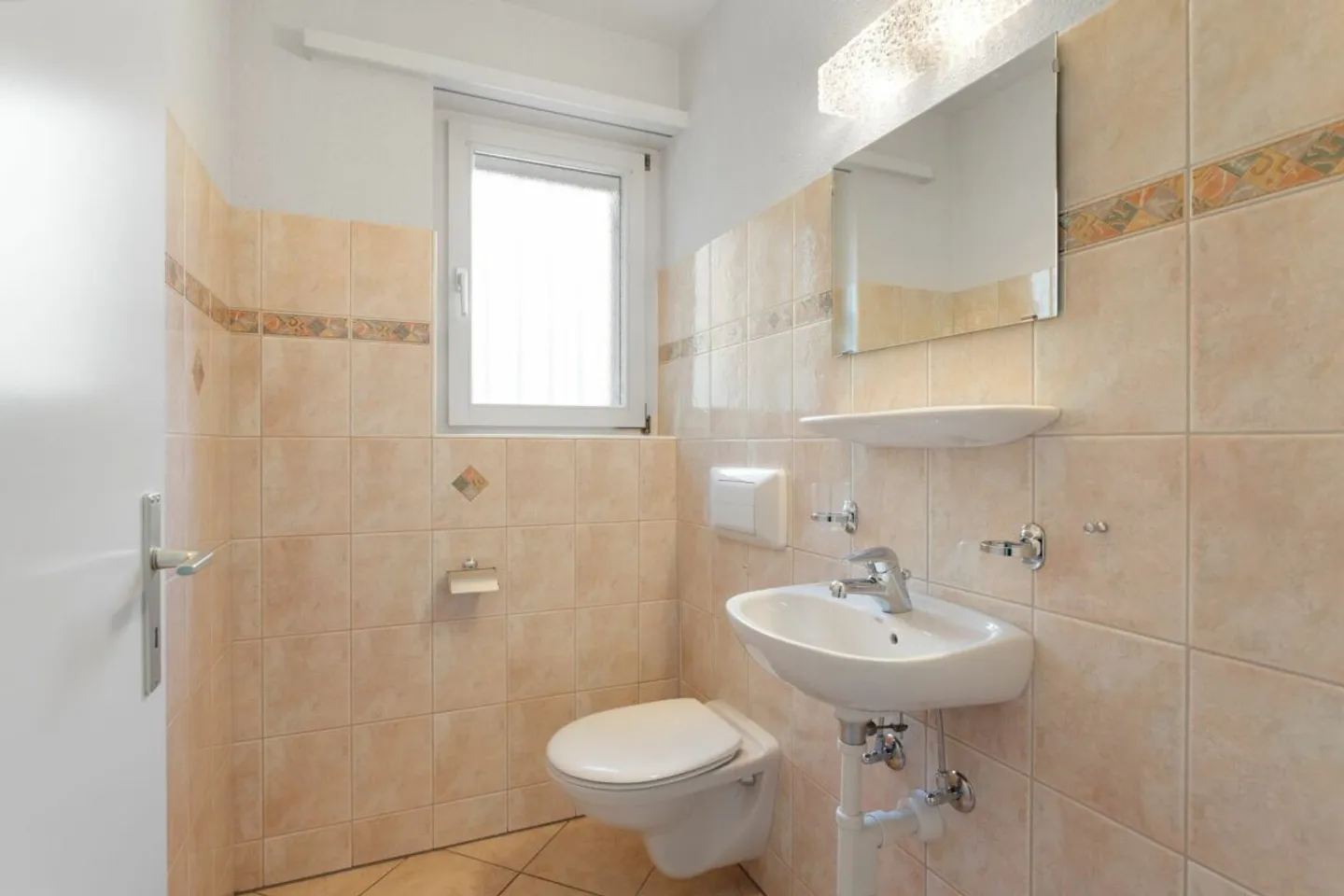 Live urban yet rural! - Photo 7 of 12