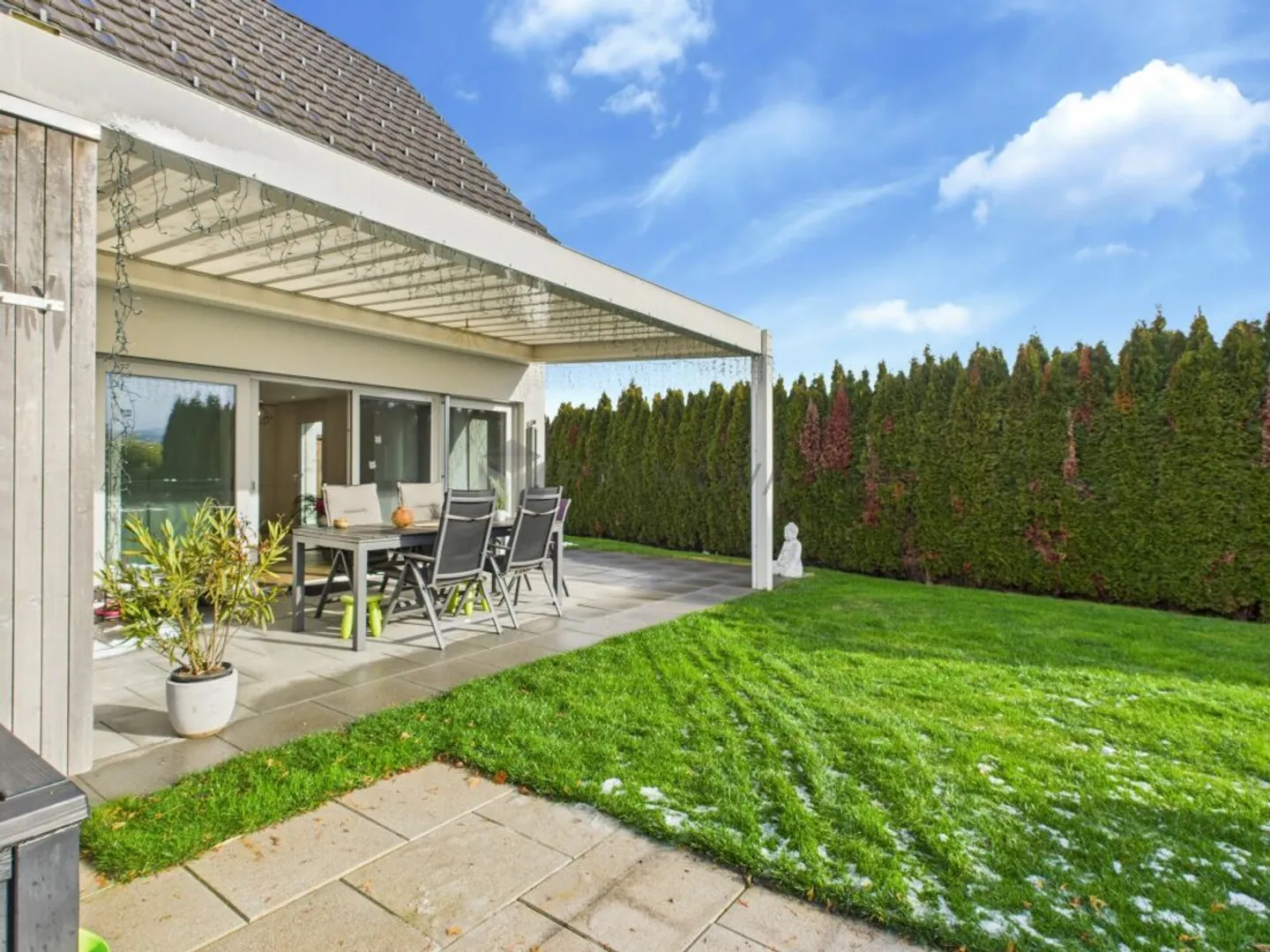 Le bonheur familial commence ici ! - Photo 1 sur 6