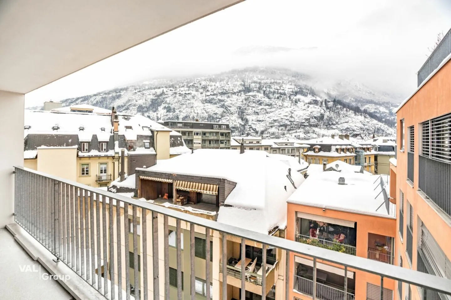 Exklusive 4.5-Zimmer-Duplex-Wohnung im «Zentrum La Suisse» - Brig-Glis - Foto 12 von 12
