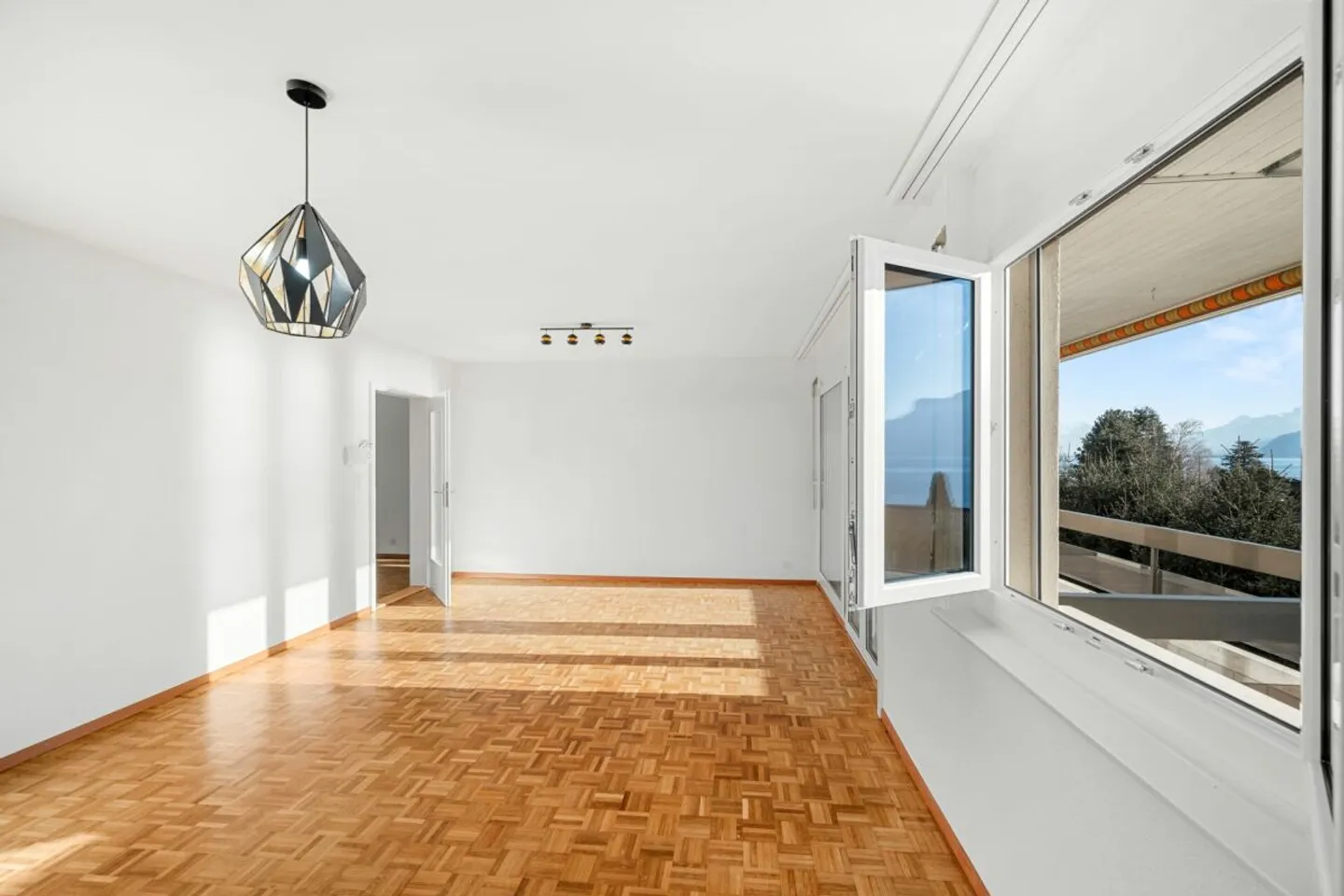 Appartement de 4.5 pièces avec vue panoramique sur le lac - Photo 12 sur 13