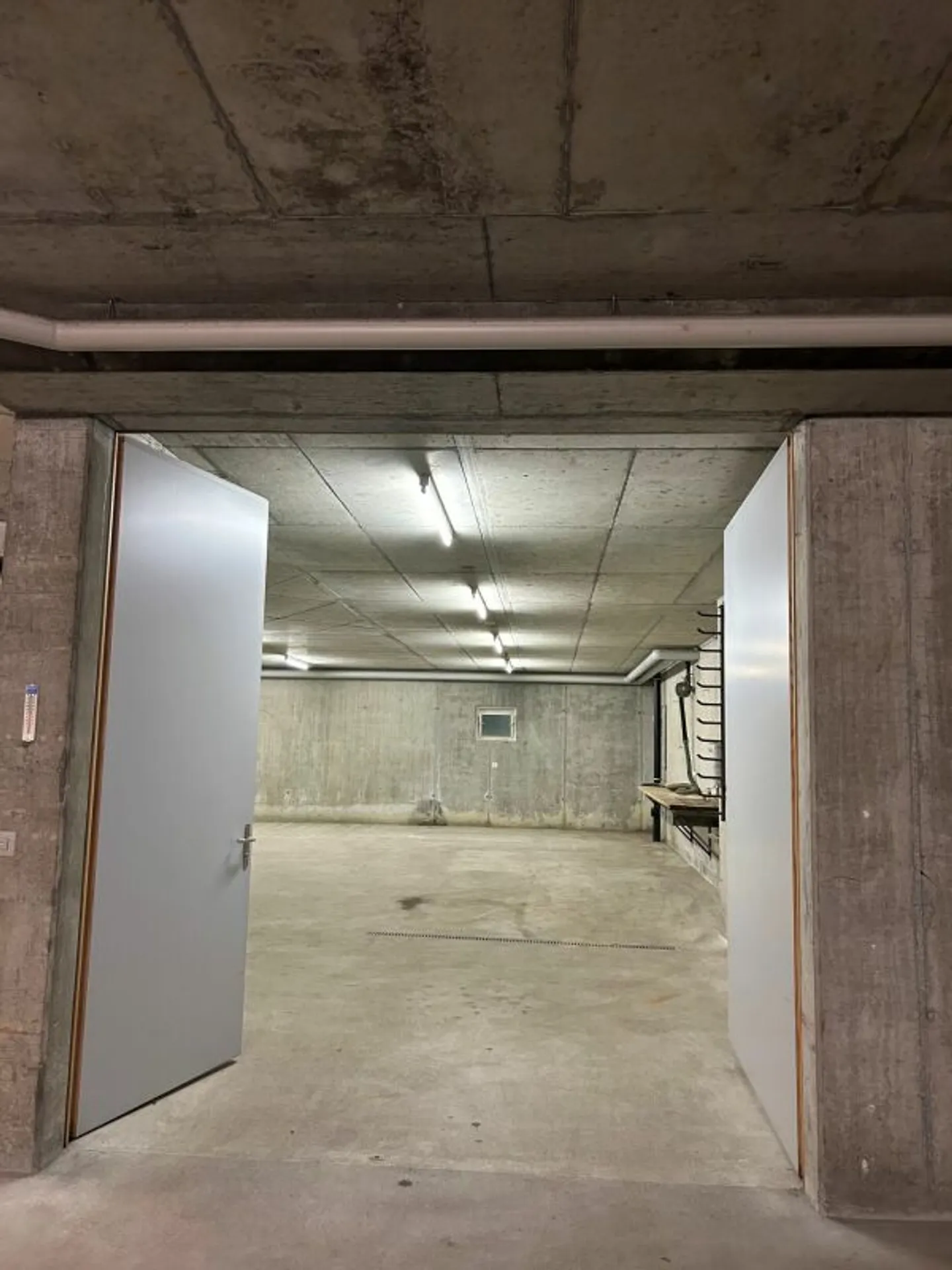 Spacious multifunctional and storage space, Olympia Grund - Photo 3 of 5