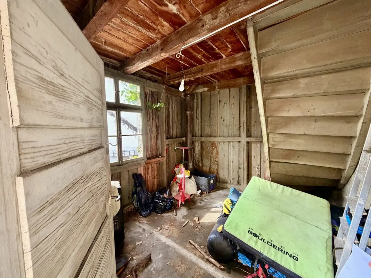 Plus qu'une maison : ferme avec grange et possibilités illimitées - Photo 10 sur 13