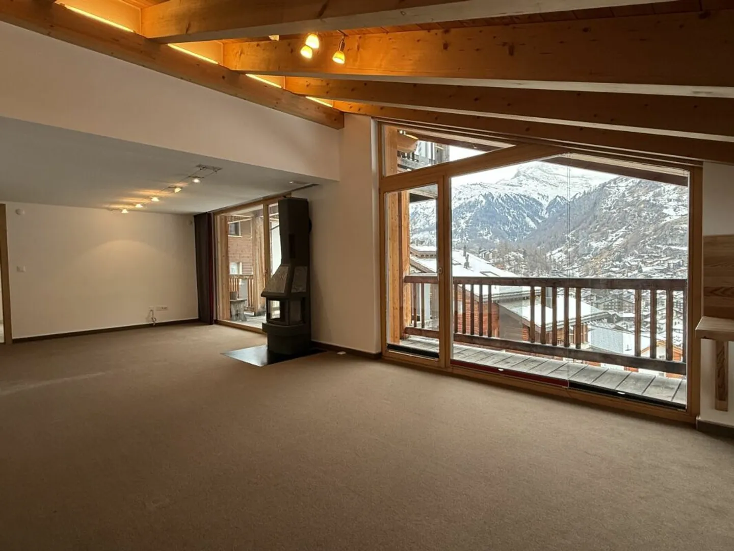 Votre paradis personnel à Zermatt - Appartement de 3.5 pièces avec vue de rêve et studio - résidence secondaire - Photo 7 sur 13