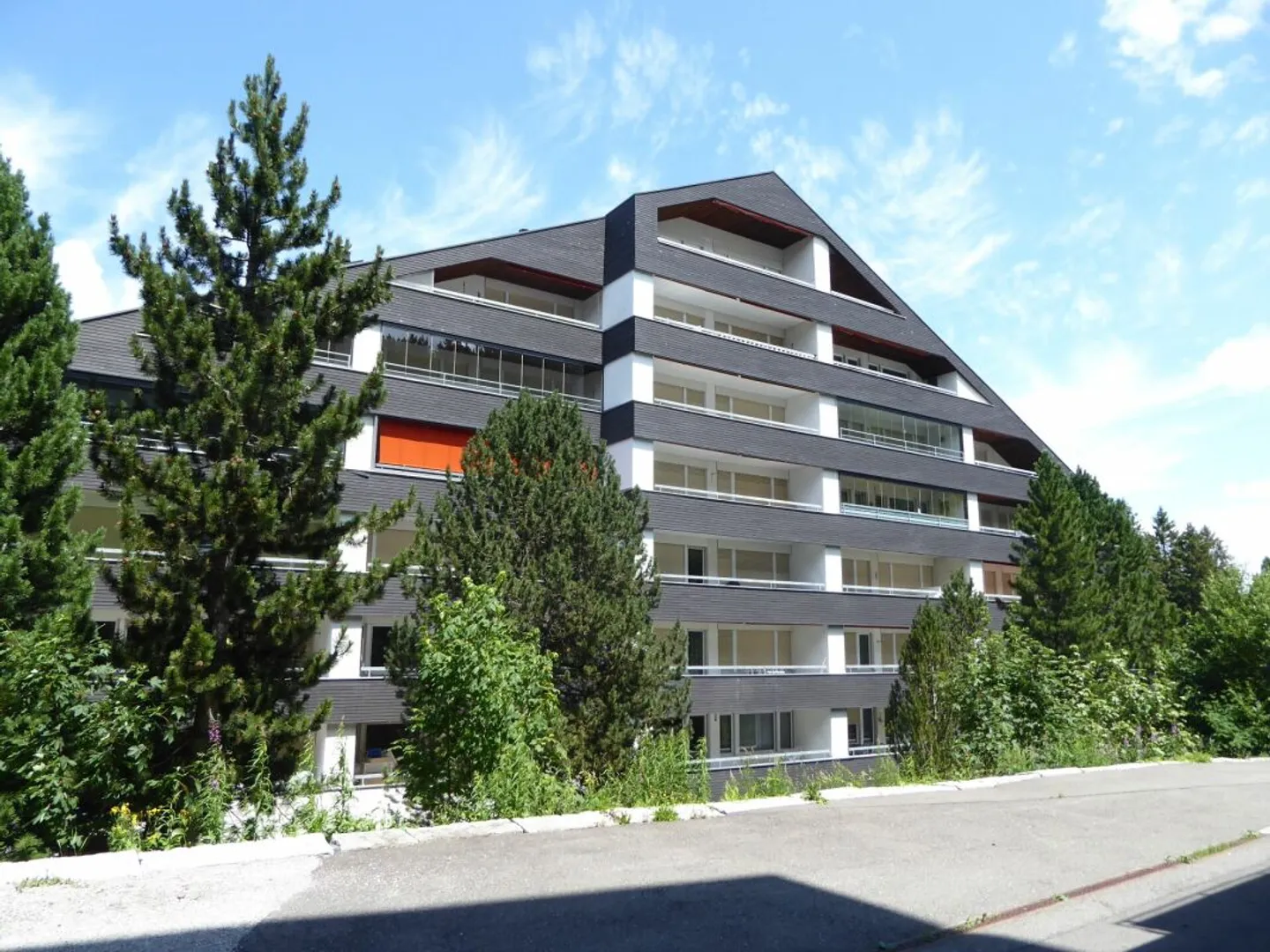 1.5-Zimmer-Studio-Ferienwohnung mit Gartensitzplatz und Tiefgaragenplatz - Photo 11 sur 13
