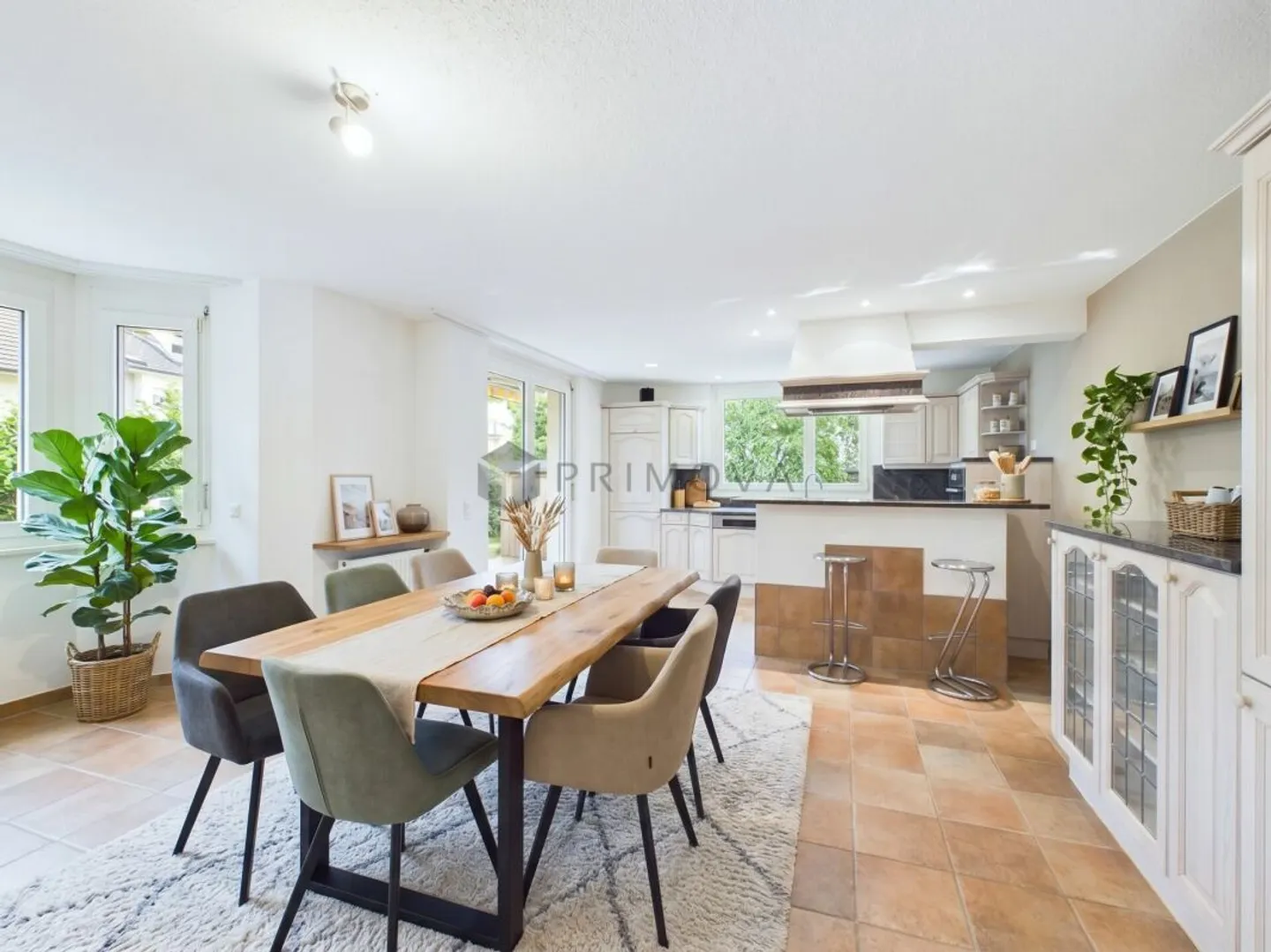 Laissez-vous submerger par cette propriété unique - Maison individuelle avec grand jardin et bonne connexion autoroutière recherche un nouveau propriétaire - Photo 1 sur 13