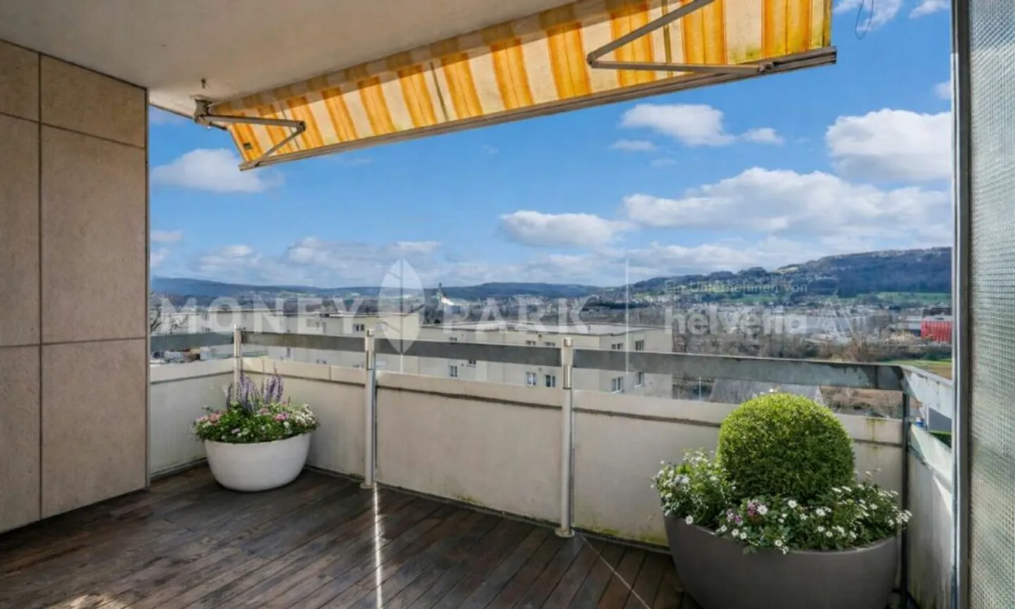 Helle 4-Zimmer-Wohnung mit Weitsicht und sonnigem Balkon - Foto 10 von 13