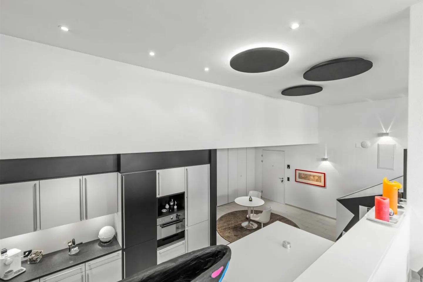 LUMINA LAKE | Grosszügige 4.5-Zi.-Maisonette mit Seesicht, beeindruckender Raumhöhe und Aussenpool - Foto 8 von 13