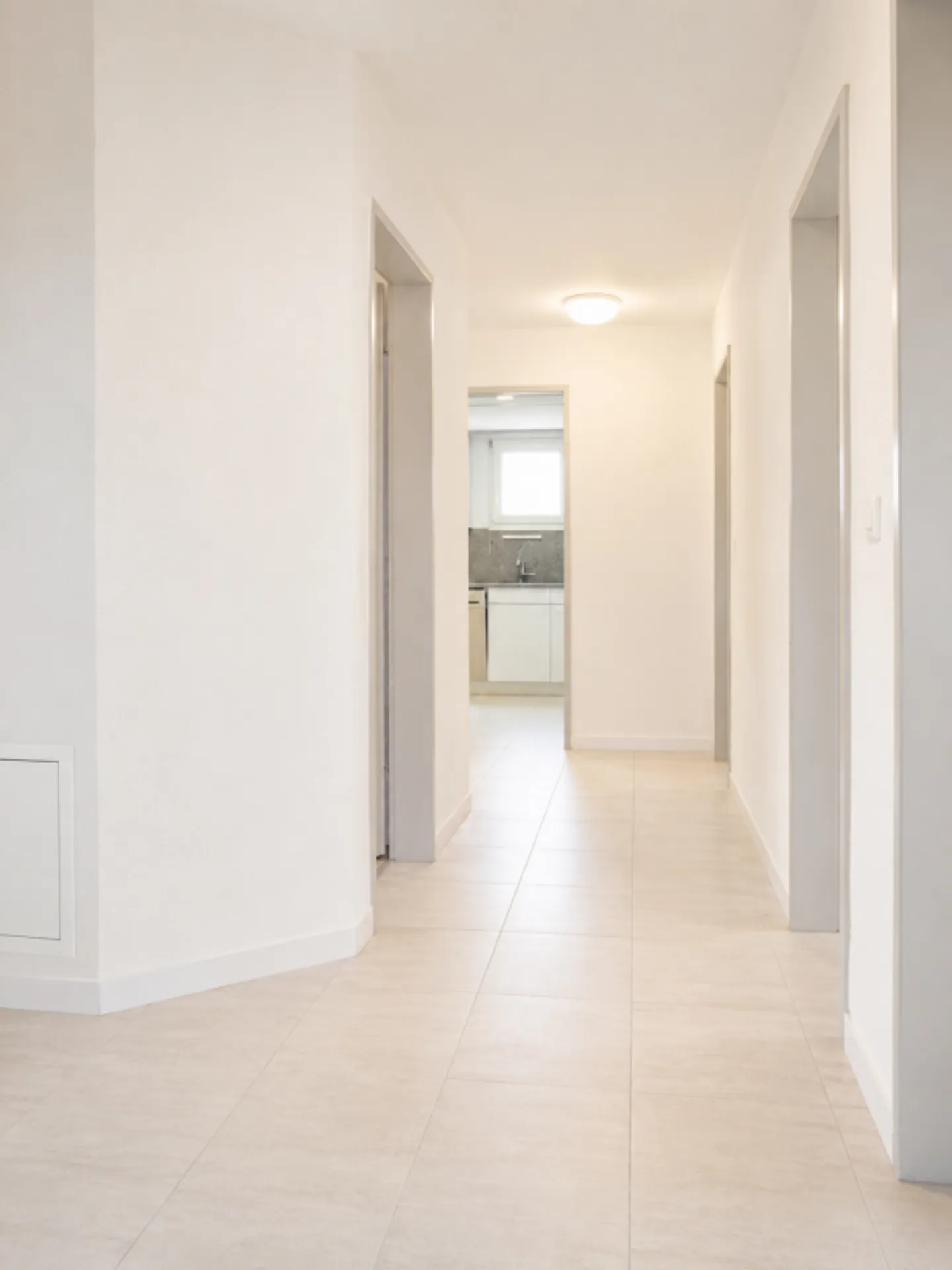 4½-Room Apartment in a Quiet Neighborhood, Near Bern - Photo 5 of 9